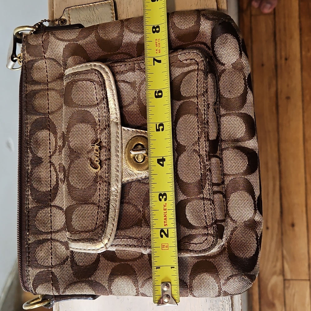 Coach Penelope Signature Jacquard Turnlock Pocket Swingpack Crossbody Bag - Picture 10 of 11